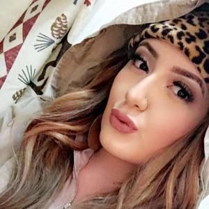 Meet your Posher, Priscilla angelique